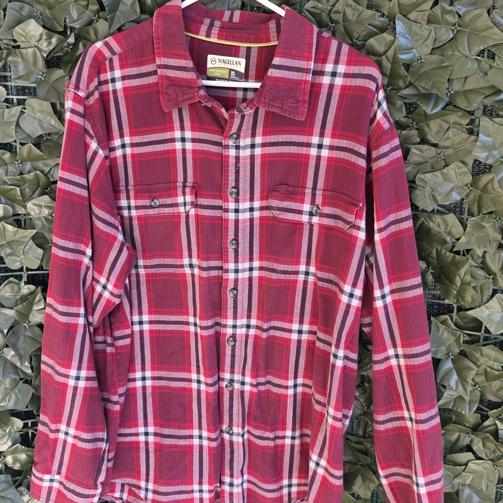 Magellan Outdoors Red Plaid Button-Up Shirt